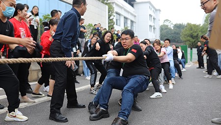 凝心聚力 團結奮進——西迪首屆拔河比賽取得圓滿成功 凝心聚力 團結奮進——西迪首屆拔河比賽取得圓滿成功